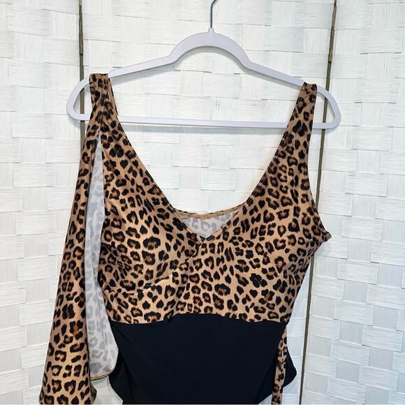 Summersalt Perfect Wrap One Piece Size 16 (XL) Leopard Print - Picture 9 of 13